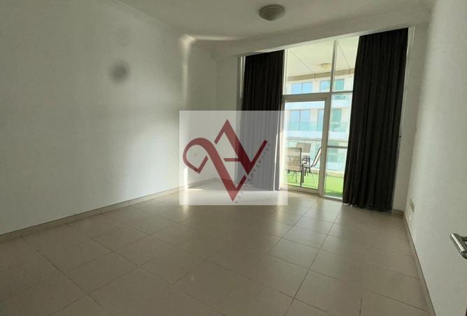 High Floor |Canal View| Prime Location photo 2