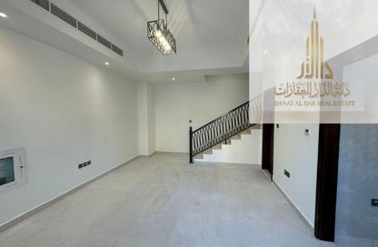 تاون هاوس - 3 - 3 للبيع في ريزيدنسز كورنيش عجمان - طريق كورنيش عجمان - عجمان