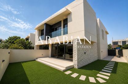 Villa - 3 Bedrooms - 4 Bathrooms for rent in Flora - Damac Hills - Dubai