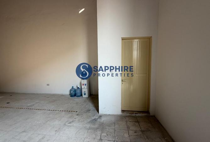 77789603 - Property Image 2