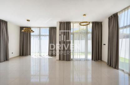 Villa - 6 - 6 for rent in Sanctnary - Damac Hills 2 - Dubai Villa - 6 - 6 for rent in Sanctnary - Damac Hills 2 - Dubai