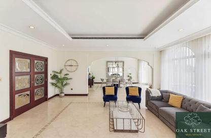 Villa - 5 - 6 for rent in Garden Homes Frond E - Garden Homes - Palm Jumeirah - Dubai