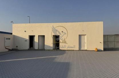 Warehouse - Studio - 1 for rent in Ali Mousa Building - Al Sajaa Industrial - Al Sajaa - Sharjah