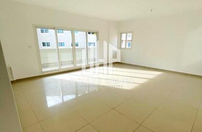 Apartment - 3 Bedrooms - 4 Bathrooms for sale in Tower 29 - Al Reef Downtown - Al Reef - Abu Dhabi