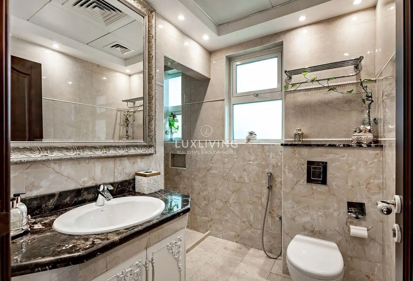 Lake View | Upgraded Villa | Ready to Move photo 10