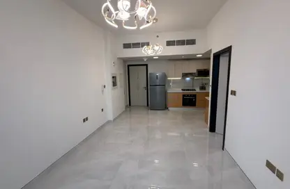 شقة - غرفة نوم - 1 حمام للايجار في سكايز من دانوب - ارجان - دبي