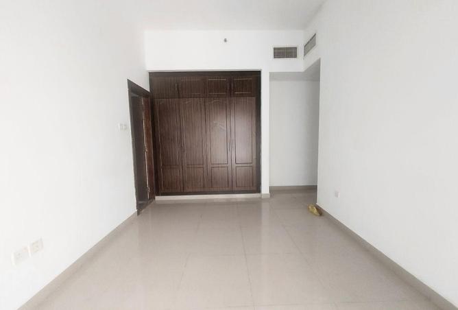 53170853 - Property Image 3