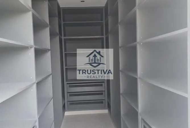 166566395 - Property Image 2