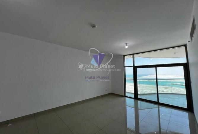 1-bed apartment in Beach Towers · Maid's room — photo 3