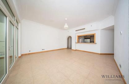 Apartment - 2 Bedrooms - 4 Bathrooms for rent in Al Dabas - Shoreline Apartments - Palm Jumeirah - Dubai