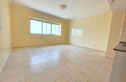 Apartment - Studio - 1 for rent in Fire Station Road - Muwaileh - Sharjah