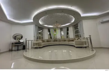 Villa - 3 Bedrooms - 6 Bathrooms for sale in Al Masoodi - Al Ain