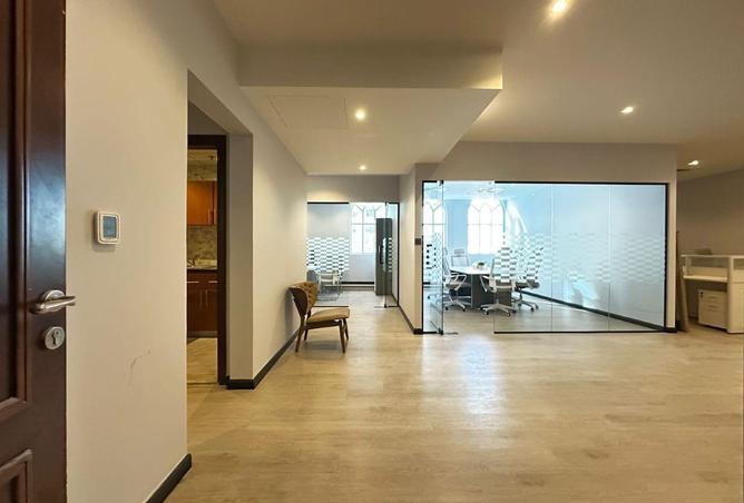 77793653 - Property Image 2