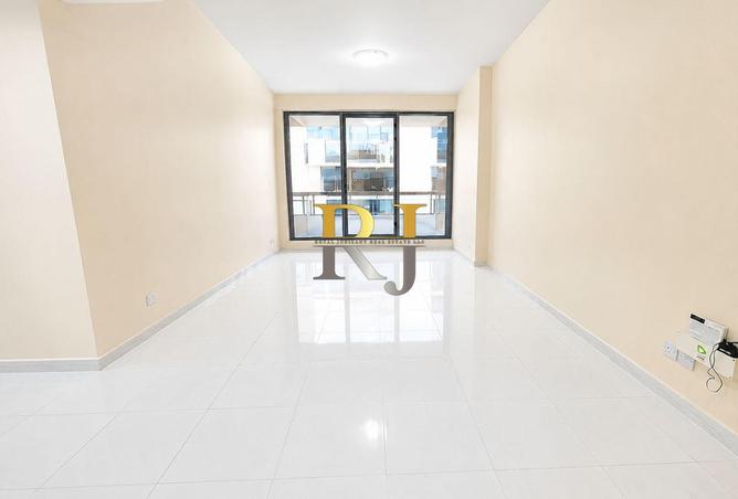 114176106 - Property Image 2