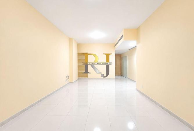 114176106 - Property Main Image
