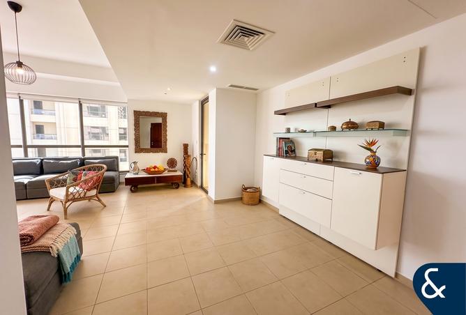 Unfurnished | Large layout | two bedroom photo 3