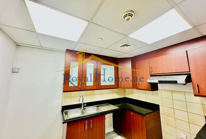 53603398 - Property Image 3