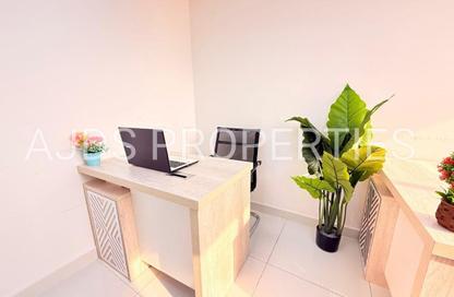 Office Space - 1 Bedroom - 1 Bathroom for rent in Silver Home Building - Hor Al Anz - Deira - Dubai