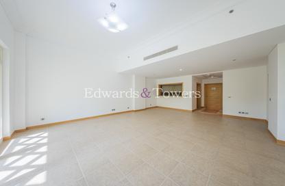 Apartment - 1 - 2 for rent in Abu Keibal - Shoreline Apartments - Palm Jumeirah - Dubai