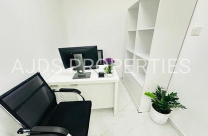 Office Space - Studio - 1 Bathroom for rent in Reem Residency - Al Karama - Dubai
