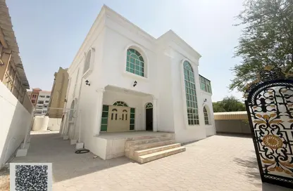فيلا - 6 غرف نوم - 8 حمامات للبيع في 2 المويهات - المويهات - عجمان
