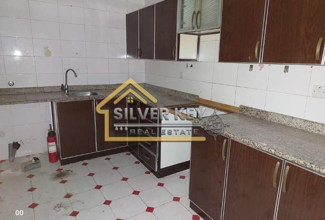 79440357 - Property Image 3