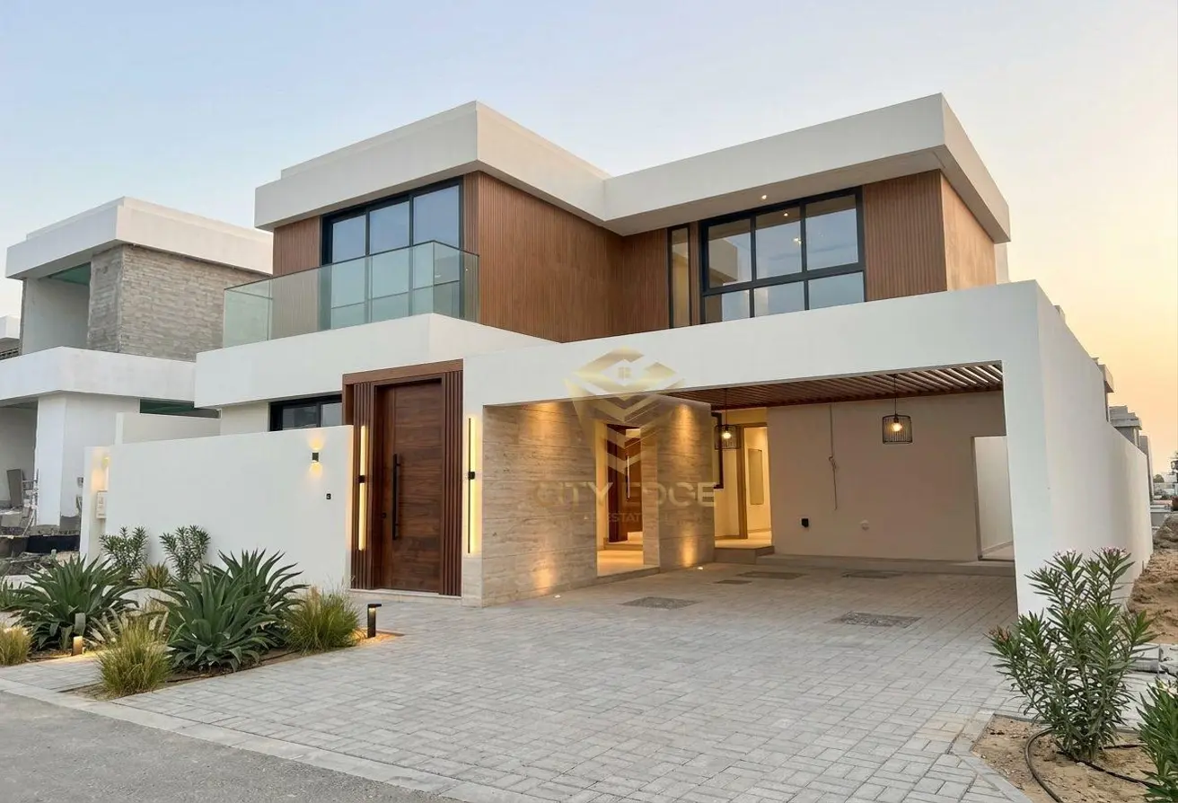 167004104 - Property Main Image