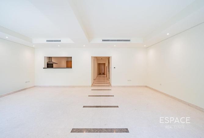 53997618 - Property Image 3