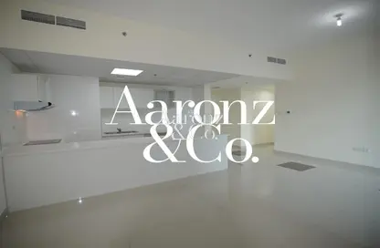 Apartment - 3 Bedrooms - 3 Bathrooms for sale in Marina Wharf 2 - Marina Wharf - Dubai Marina - Dubai