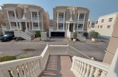 فيلا - 4 غرف نوم - 7 حمامات للايجار في قرية الفرسان - مدينة خليفة - أبوظبي