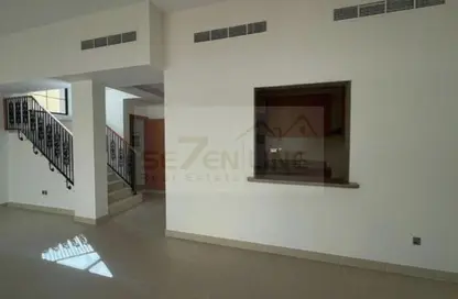 Villa - 4 Bedrooms - 5 Bathrooms for rent in Nad Al Sheba Villas - Nad Al Sheba 3 - Nad Al Sheba - Dubai