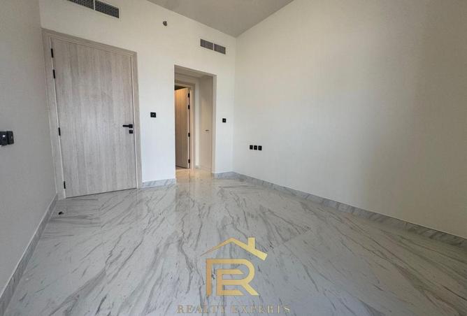 53177299 - Property Image 3