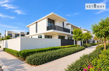 Townhouse - 4 - 5 for rent in Elora - The Valley - Dubai