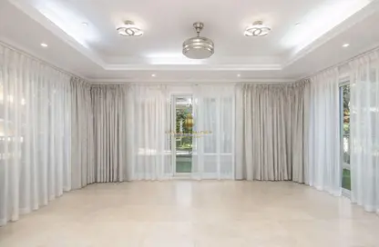 Apartment - 3 Bedrooms - 3 Bathrooms for rent in Plaza Boutique 4 - Executive Towers - Business Bay - Dubai