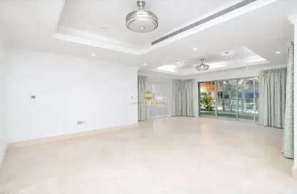 Apartment - 3 Bedrooms - 3 Bathrooms for rent in Plaza Boutique 4 - Executive Towers - Business Bay - Dubai