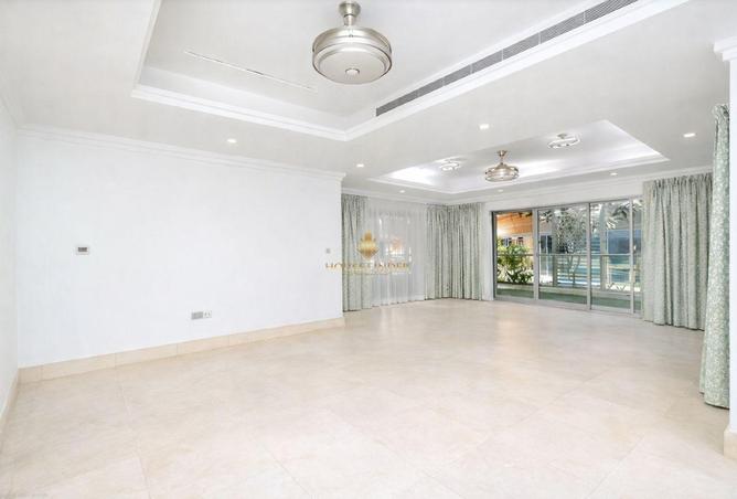 84072150 - Property Main Image