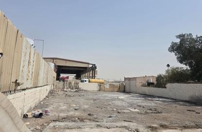 Land - Studio for rent in Al Sajaa - Sharjah