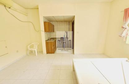 Apartment - Studio - 1 Bathroom for rent in Fire Station Road - Muwaileh - Sharjah