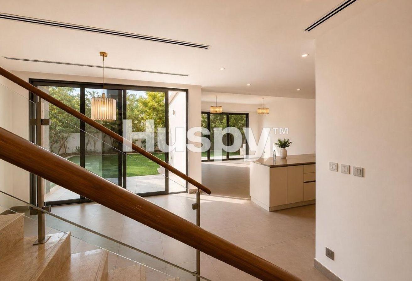 Quiet Location | Vacant | Well Maintained photo 5
