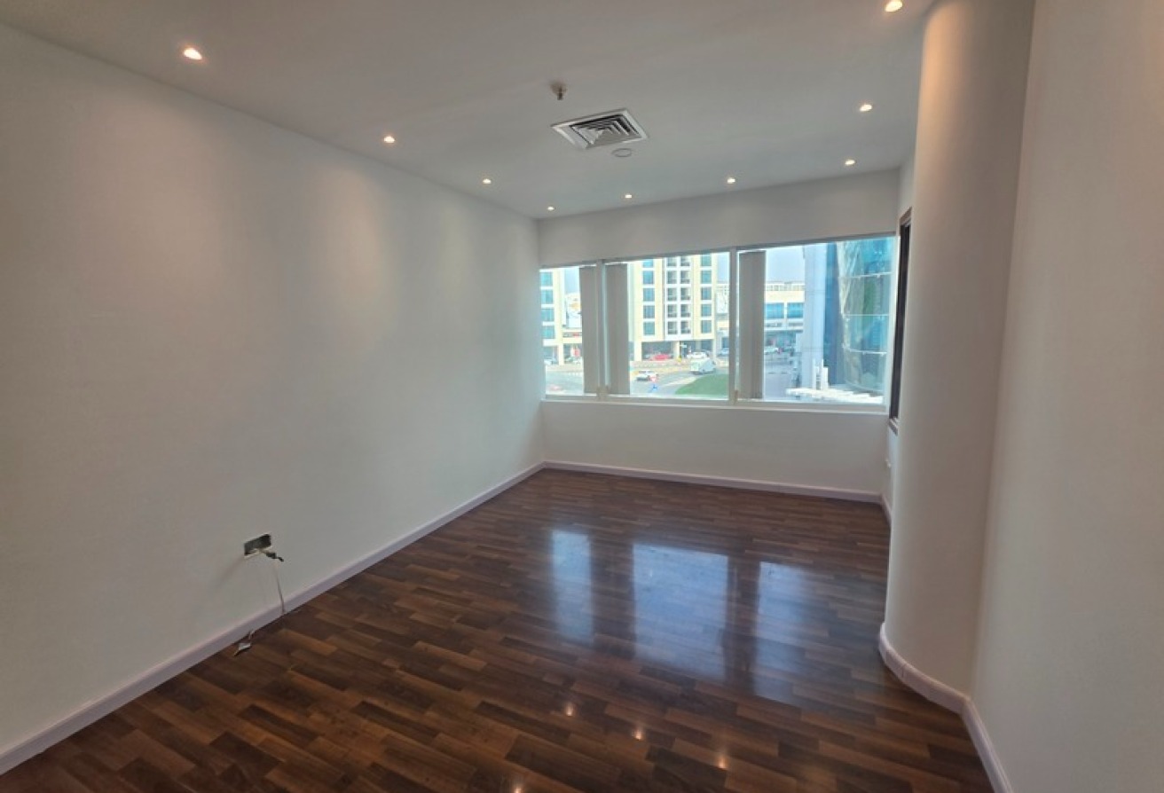 PRIME RETAIL SHOP | PYRAMID CENTRE| OUD METHA gallery image