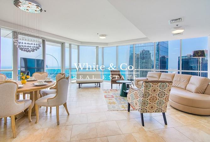 Landmark View | Waterfront | Furnished photo 2