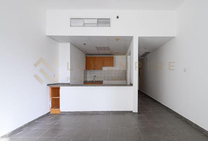 106844373 - Property Main Image