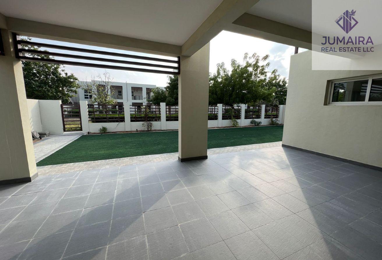 Stand Alone 4BR Villa | 2nd Row | Huge Plot Malibu