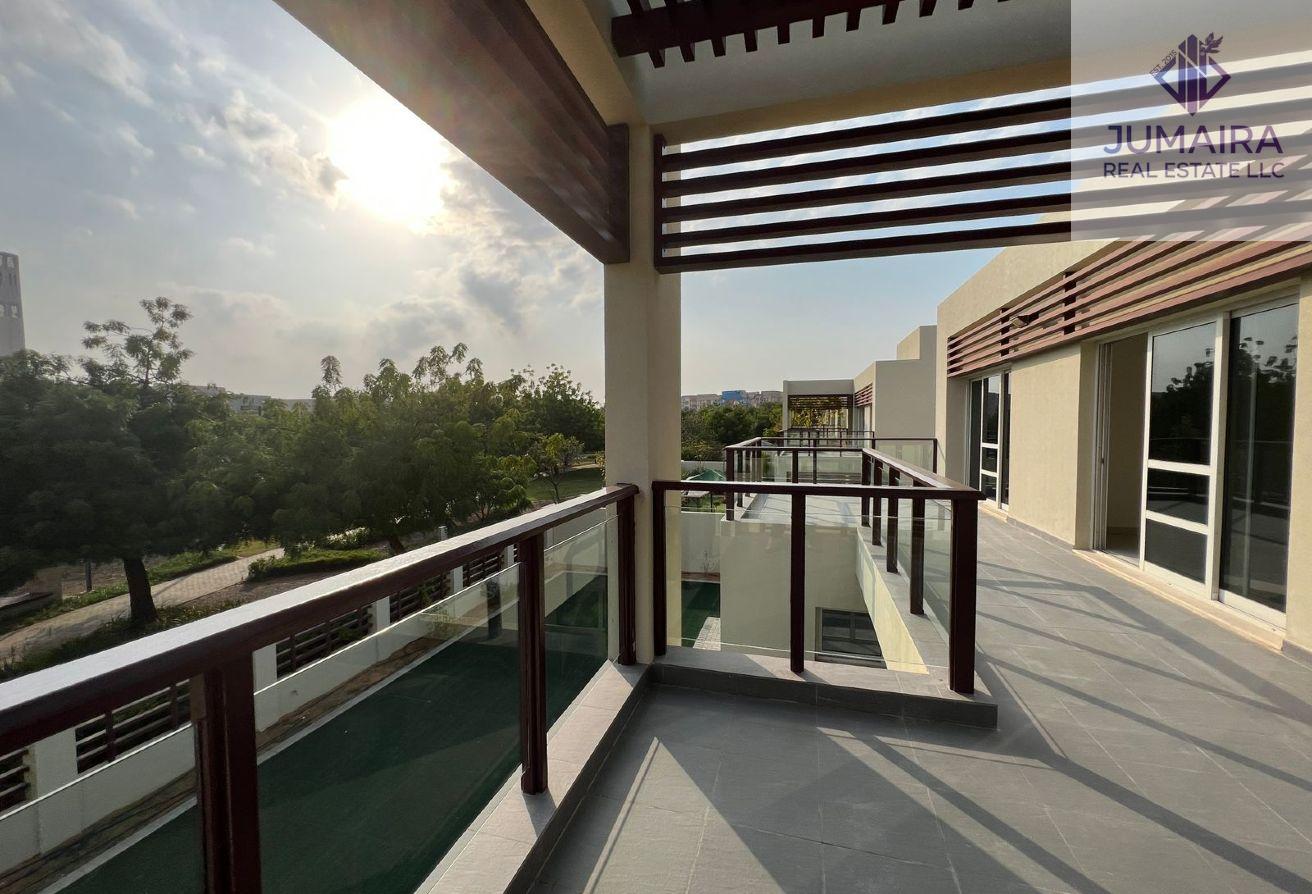 Stand Alone 4BR Villa | 2nd Row | Huge Plot Malibu