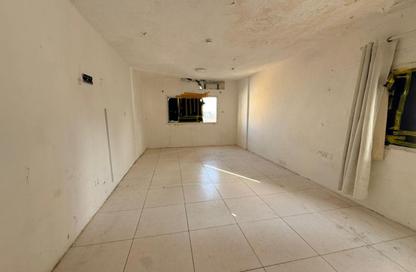 Apartment - Studio - 1 Bathroom for rent in Al Majaz 2 - Al Majaz - Sharjah