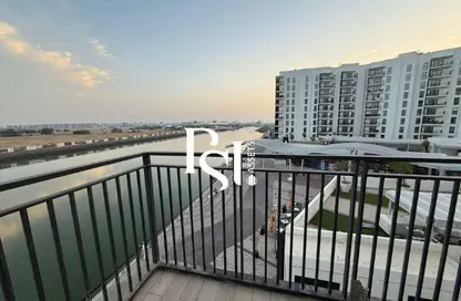 Apartment - 3 Bedrooms - 4 Bathrooms for rent in Waters Edge - Yas Island - Abu Dhabi