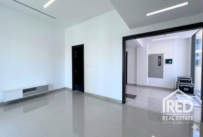 103705983 - Property Image 2