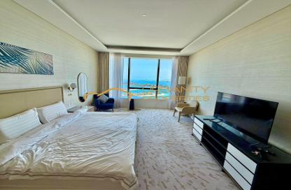 Apartment - Studio - 1 Bathroom for rent in The Palm Tower - Palm Jumeirah - Dubai Apartment - Studio - 1 Bathroom for rent in The Palm Tower - Palm Jumeirah - Dubai