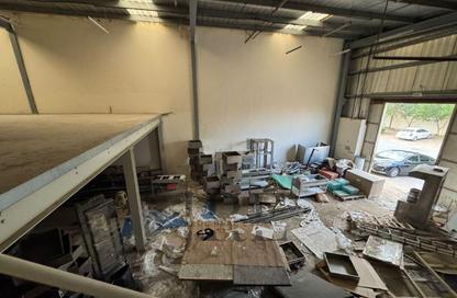 Warehouse - Studio - 1 Bathroom for rent in Al Sajaa Industrial - Al Sajaa - Sharjah