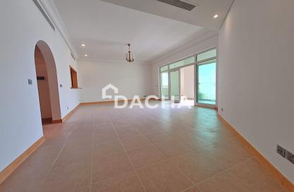 Apartment - 2 - 3 for rent in Al Khushkar - Shoreline Apartments - Palm Jumeirah - Dubai